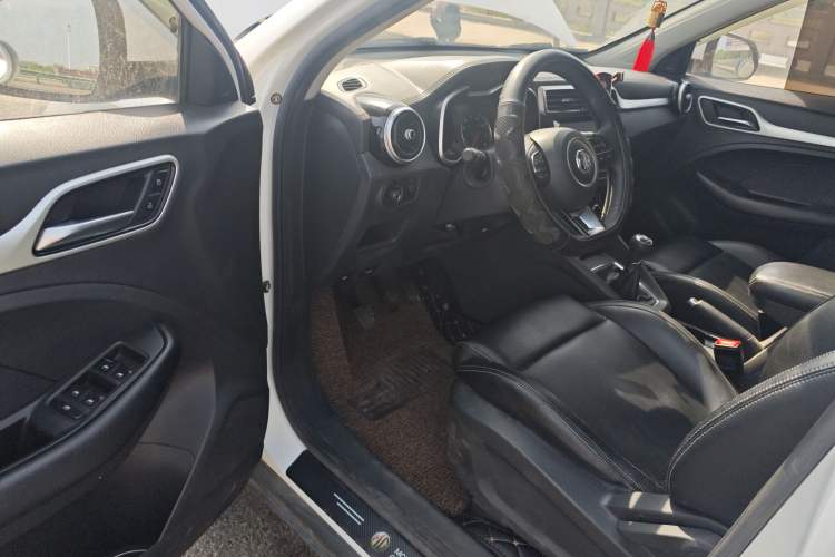 Used MG ZS 2020 Global Bestseller with 1.5L Engine Manual Transmission and a Massive 65-Inch Panoramic Sunroof Version Driver Seat