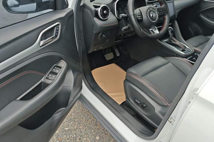 Used MG ZS 2020 180 DVVT Automatic Plus L2+ Driver Seat
