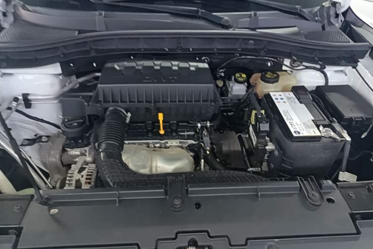 Used MG ZS 2020 180 DVVT Automatic UP Engine Bay
