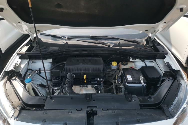 Used MG ZS 2020 Global Bestseller with 1.5L Engine Manual Transmission and a Massive 65-Inch Panoramic Sunroof Version Engine Bay