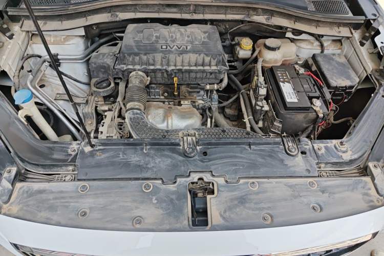 Used MG ZS 2020 Global Bestseller with 1.5L Engine Manual Transmission and a Massive 65-Inch Panoramic Sunroof Version Engine Bay