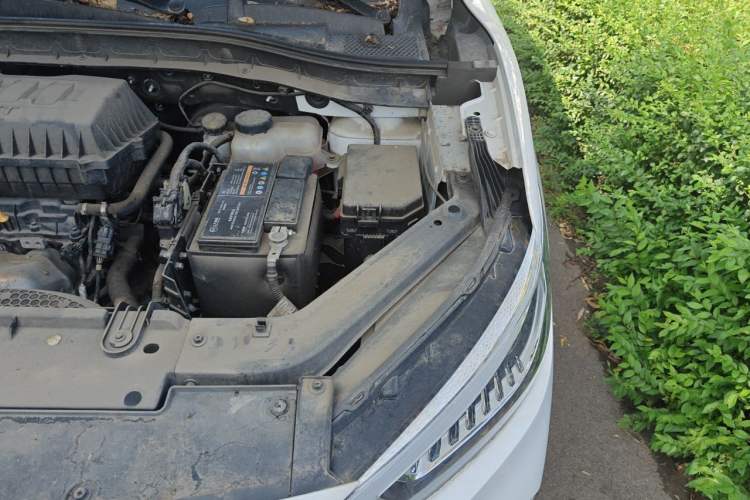 Used MG ZS 2020 180 DVVT Manual Lite Engine Bay Left