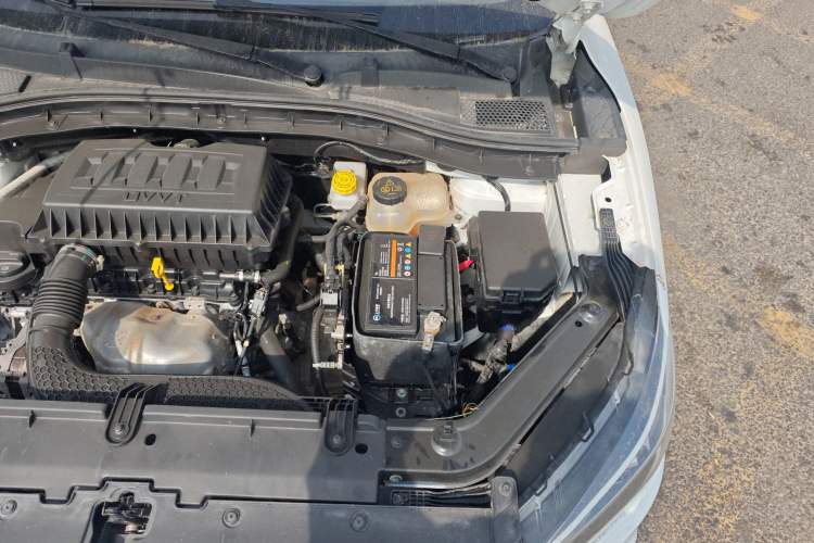 Used MG ZS 2020 Global Bestseller with 1.5L Engine Manual Transmission and a Massive 65-Inch Panoramic Sunroof Version Engine Bay Left