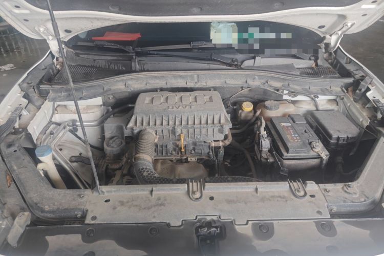 Used MG ZS 2020 Global Bestseller with 1.5L Engine Manual Transmission and a Massive 65-Inch Panoramic Sunroof Version Engine Bay