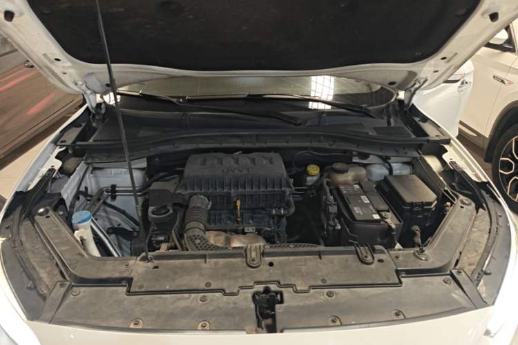 Used MG ZS 2020 180 DVVT Manual Lite Engine Bay
