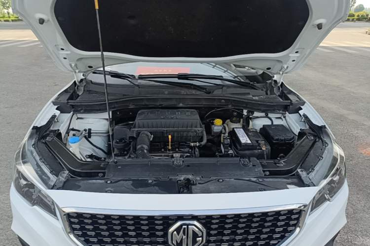 Used MG ZS 2020 Global Bestseller with 1.5L Engine Manual Transmission and a Massive 65-Inch Panoramic Sunroof Version Engine Bay
