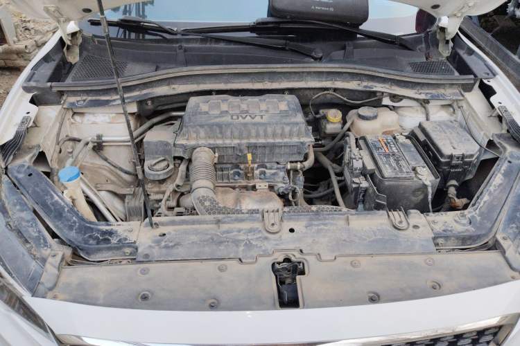 Used MG ZS 2020 Global Bestseller with 1.5L Engine Manual Transmission and a Massive 65-Inch Panoramic Sunroof Version Engine Bay