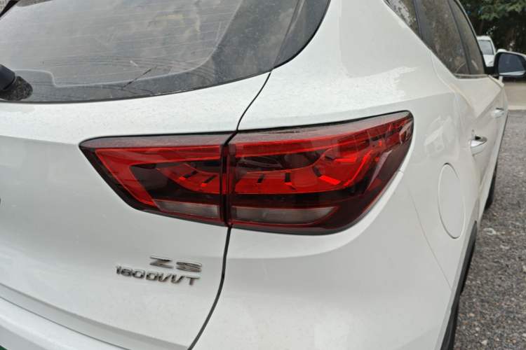 Used MG ZS 2020 180 DVVT Automatic Plus L2+ Exterior 3