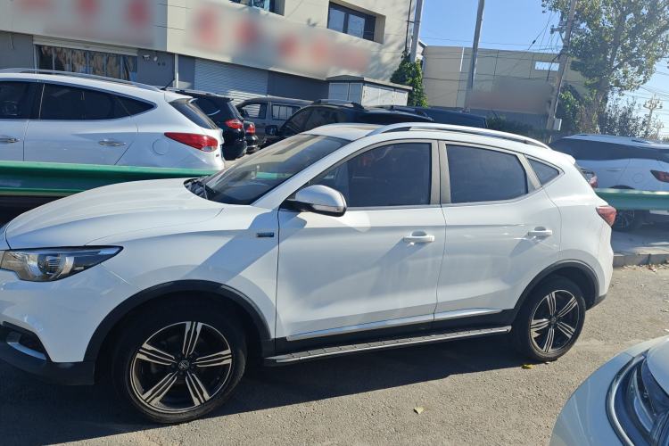 Used MG ZS 2020 Global Bestseller with 1.5L Engine Manual Transmission and a Massive 65-Inch Panoramic Sunroof Version Exterior 5