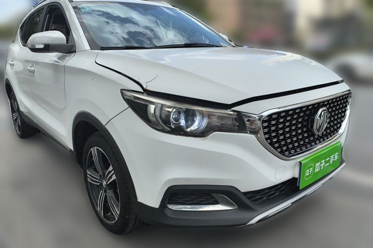 Used MG ZS 2020 Global Bestseller with 1.5L Engine Manual Transmission and a Massive 65-Inch Panoramic Sunroof Version Front Right 45 Deg