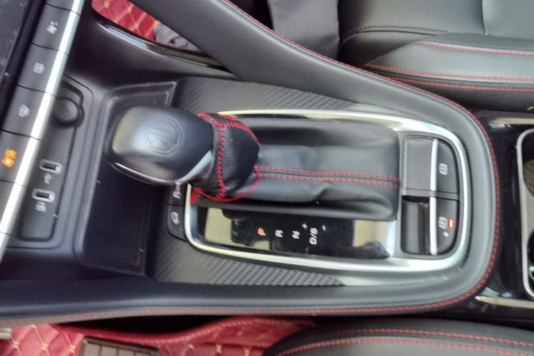 Used MG ZS 2020 180 DVVT Automatic Lite Gear Lever