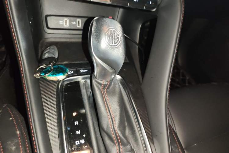 Used MG ZS 2020 180 DVVT Automatic Plus L2+ Gear Lever