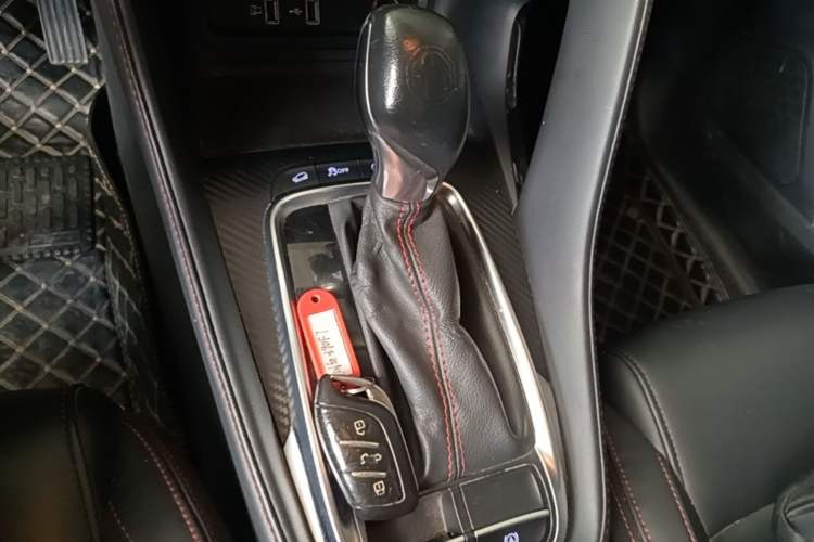 Used MG ZS 2020 180 DVVT Automatic Plus L2+ Gear Lever