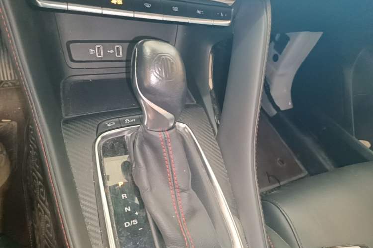 Used MG ZS 2020 180 DVVT Automatic Lite Gear Lever