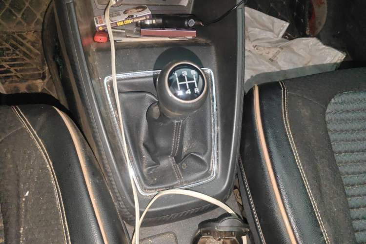 Used MG ZS 2020 Global Bestseller 1.5L Manual Comfort Edition Gear Lever