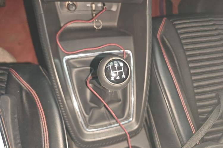 Used MG ZS 2020 Global Bestseller 1.5L Manual Comfort Edition Gear Lever