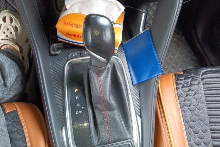 Used MG ZS 2020 180 DVVT Automatic Lite Gear Lever