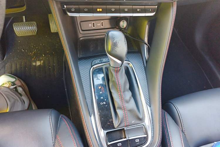 Used MG ZS 2020 180 DVVT Automatic Plus L2+ Gear Lever