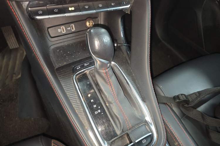 Used MG ZS 2020 180 DVVT Automatic Lite Gear Lever