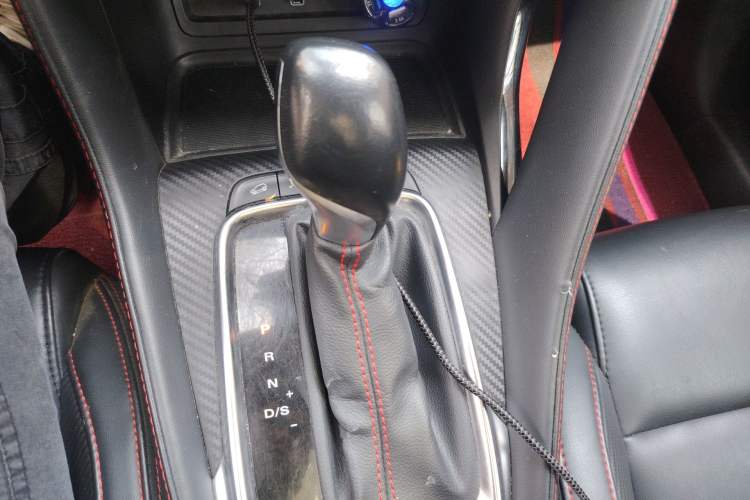 Used MG ZS 2020 180 DVVT Automatic Lite Gear Lever