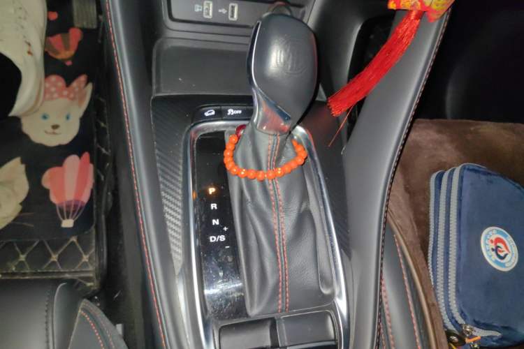 Used MG ZS 2020 180 DVVT Automatic Plus L2+ Gear Lever