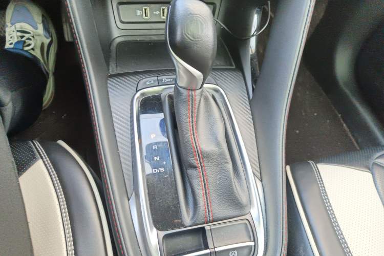 Used MG ZS 2020 180 DVVT Automatic Lite Gear Lever