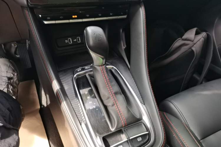 Used MG ZS 2020 180 DVVT Automatic Lite Gear Lever
