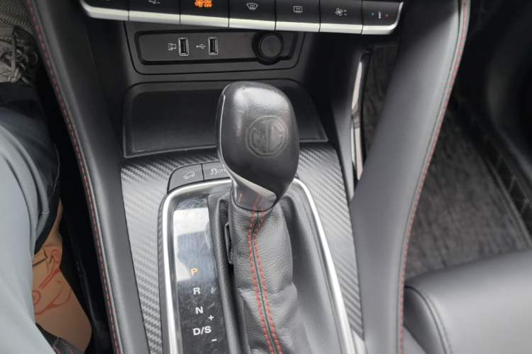 Used MG ZS 2020 180 DVVT Automatic Plus L2+ Gear Lever