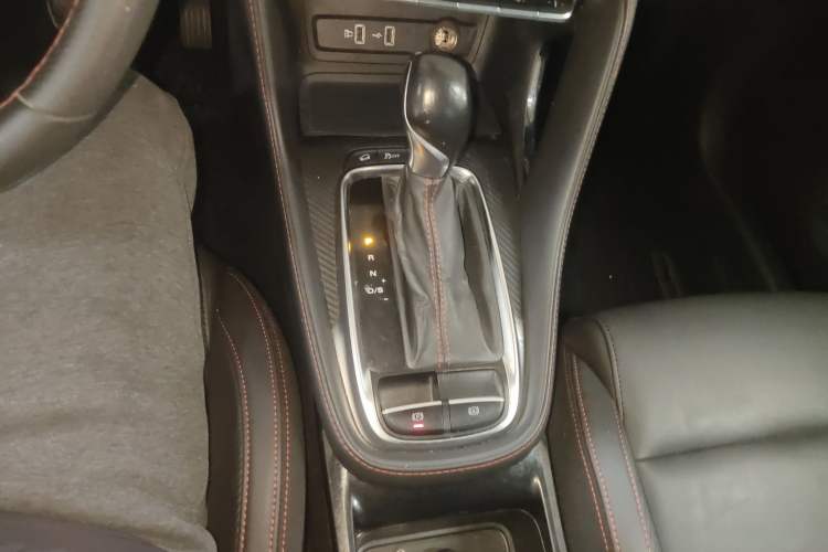 Used MG ZS 2020 180 DVVT Automatic Lite Gear Lever