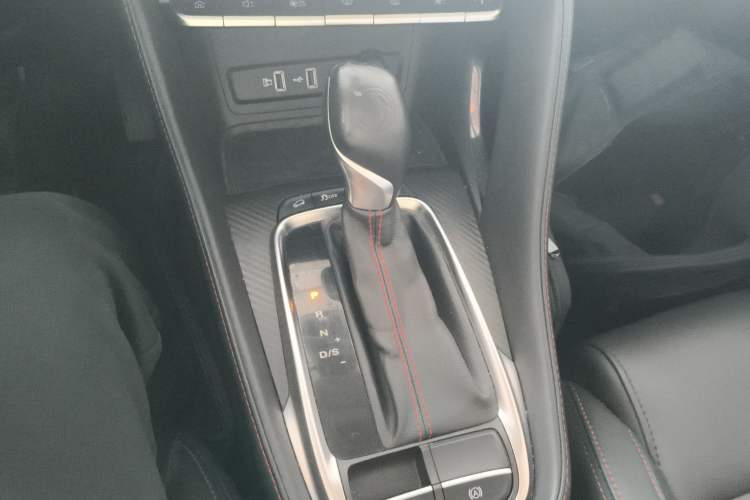 Used MG ZS 2020 180 DVVT Automatic Lite Gear Lever