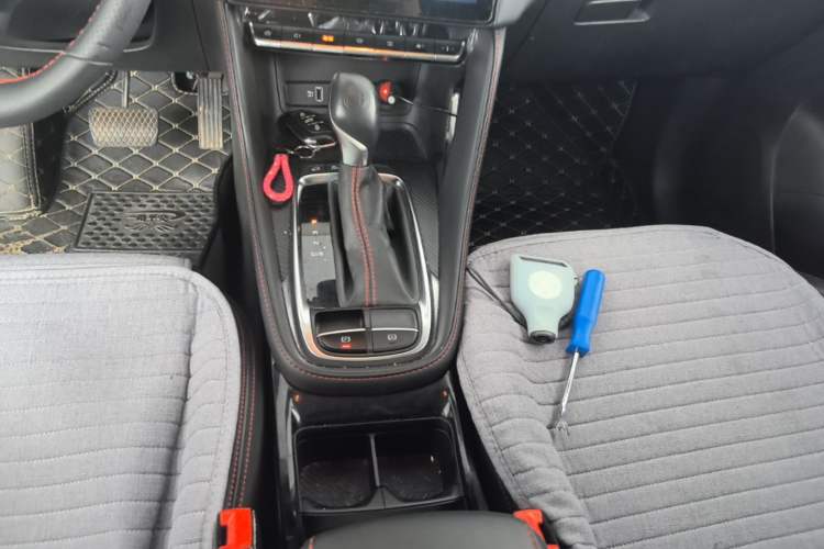Used MG ZS 2020 180 DVVT Automatic Lite Gear Lever