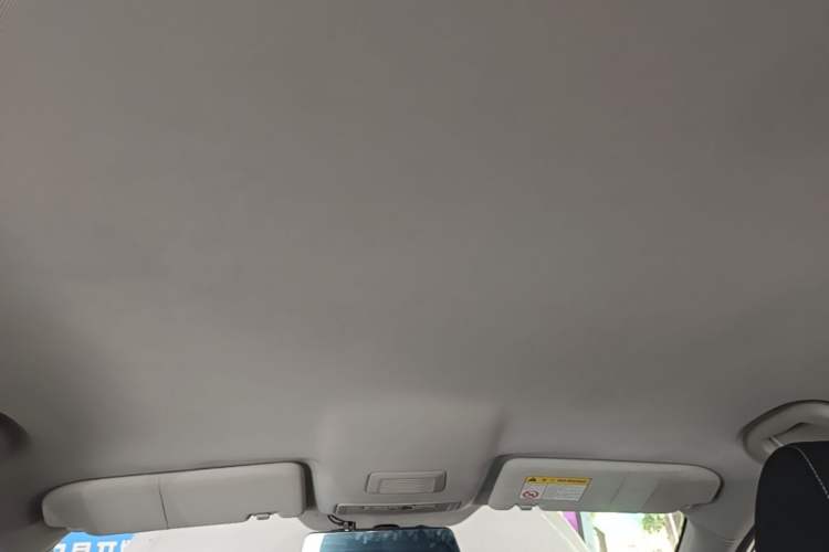 Used MG ZS 2020 Global Bestseller 1.5L Manual Comfort Edition Headliner