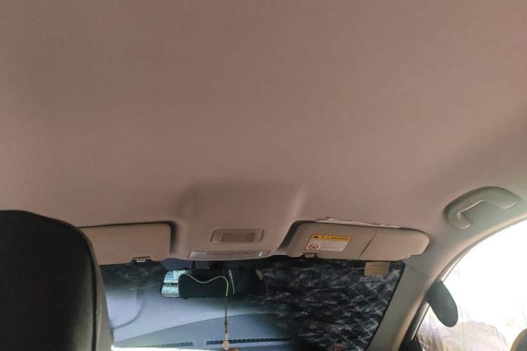 Used MG ZS 2020 Global Bestseller 1.5L Manual Comfort Edition Headliner