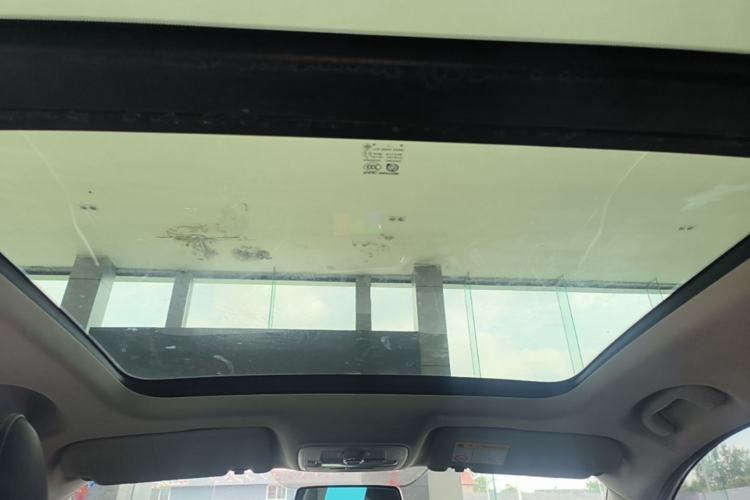 Used MG ZS 2020 Global Bestseller with 1.5L Engine Manual Transmission and a Massive 65-Inch Panoramic Sunroof Version Headliner