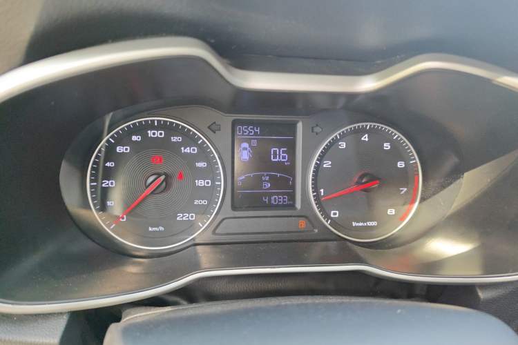 Used MG ZS 2020 Global Bestseller 1.5L Manual Comfort Edition Instrument Cluster