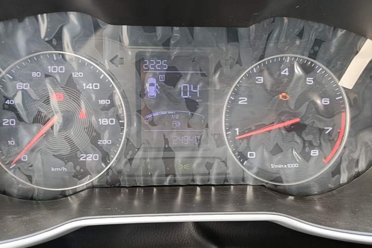 Used MG ZS 2020 Global Bestseller with 1.5L Engine Manual Transmission and a Massive 65-Inch Panoramic Sunroof Version Instrument Cluster
