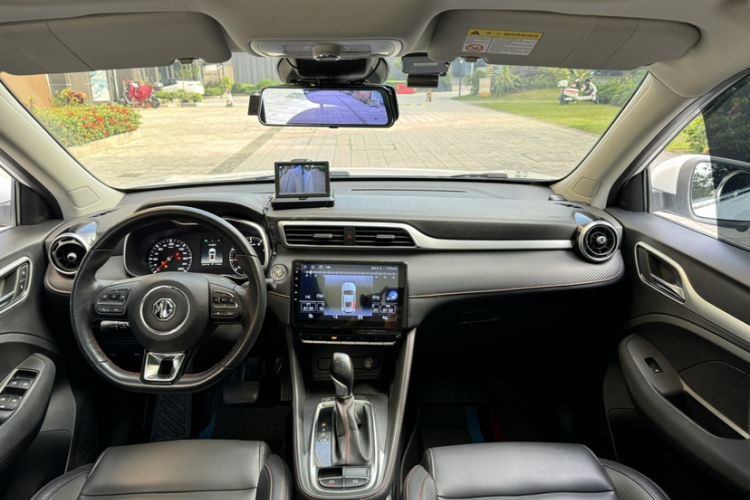 Used MG ZS 2020 180 DVVT Automatic Lite Interior 10