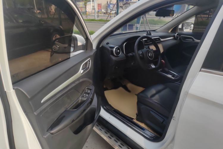 Used MG ZS 2020 180 DVVT Automatic Lite Interior 2