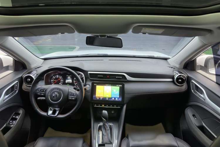 Used MG ZS 2020 180 DVVT Automatic Lite Interior 2