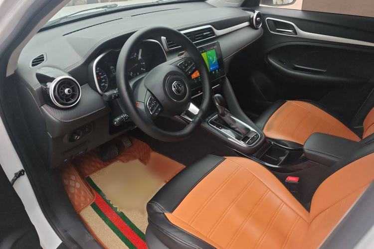 Used MG ZS 2020 180 DVVT Automatic UP Interior 2