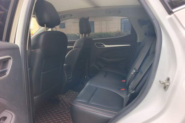 Used MG ZS 2020 180 DVVT Automatic Plus L2+ Interior 2
