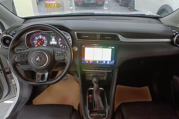 Used MG ZS 2020 180 DVVT Automatic Lite Interior 2