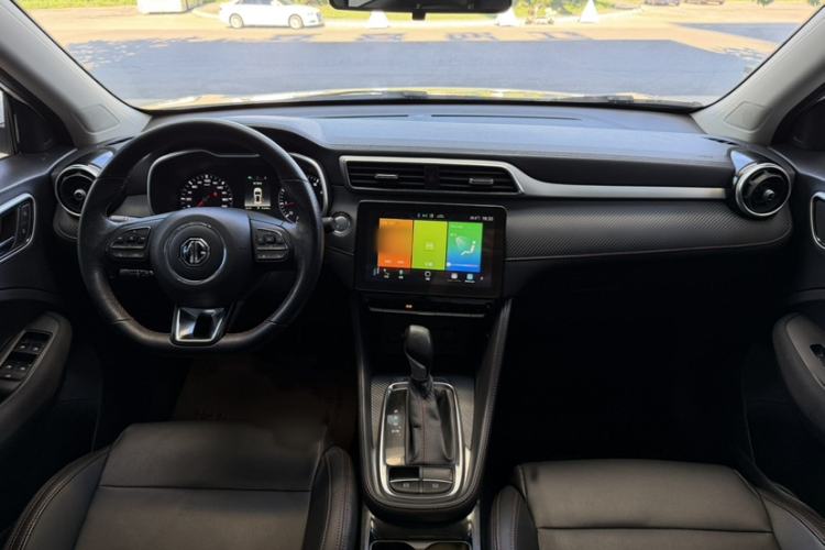 Used MG ZS 2020 180 DVVT Automatic UP Interior 2