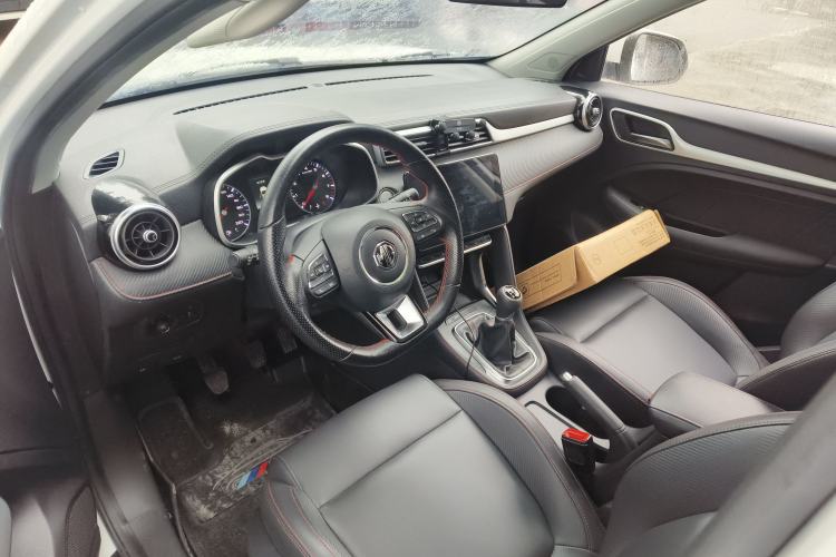 Used MG ZS 2020 180 DVVT Manual Lite Interior 2