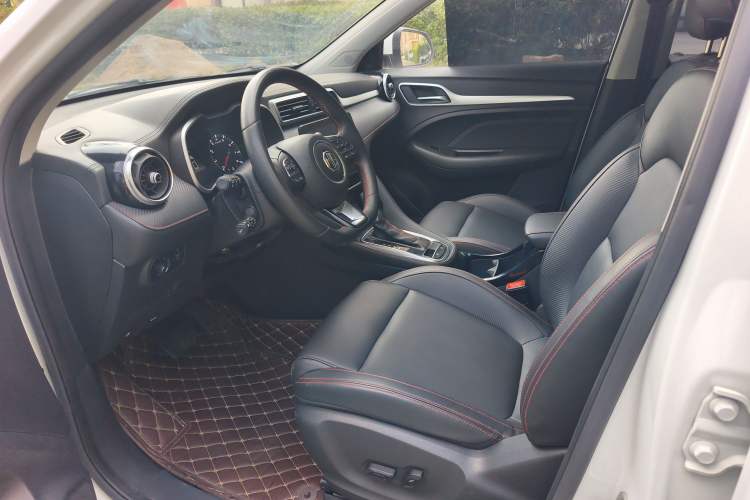 Used MG ZS 2020 180 DVVT Automatic Plus L2+ Interior 3