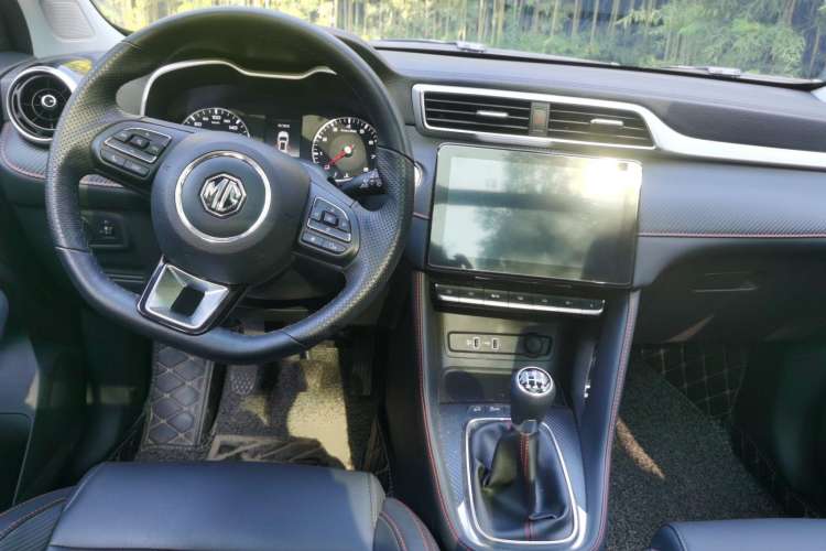 Used MG ZS 2020 180 DVVT Manual Lite Interior 3