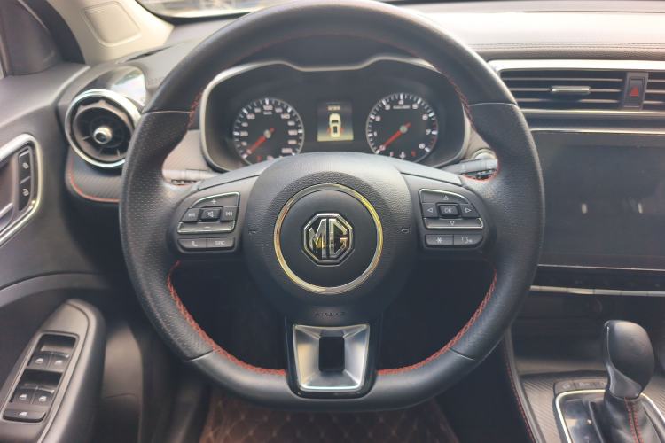 Used MG ZS 2020 180 DVVT Automatic Plus L2+ Interior 5