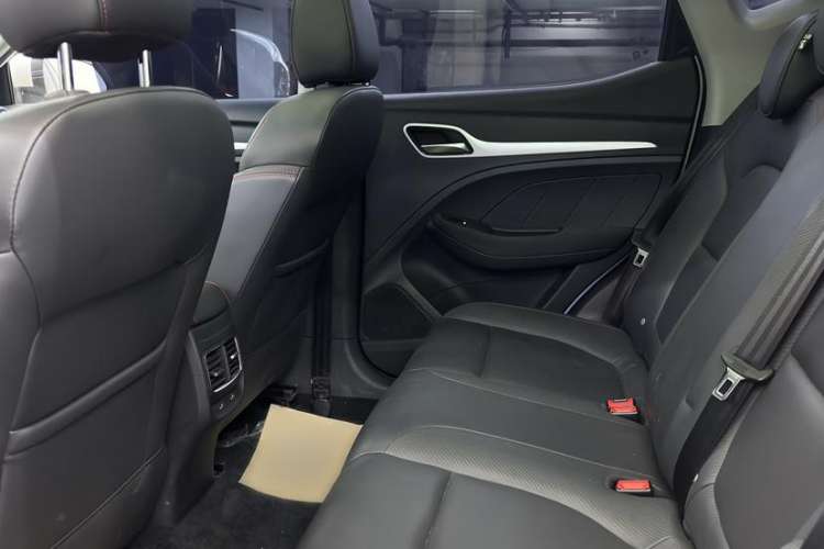 Used MG ZS 2020 180 DVVT Automatic Lite Interior 6