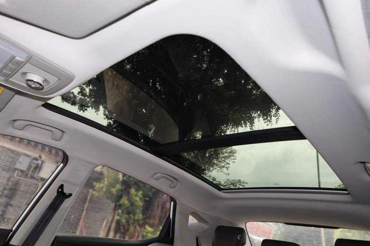 Used MG ZS 2020 180 DVVT Automatic Lite Interior 7