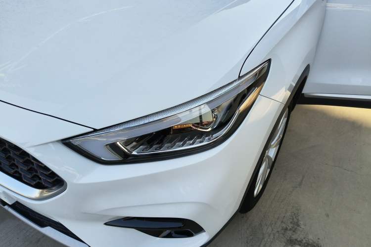 Used MG ZS 2020 180 DVVT Manual Lite Left Front Headlight